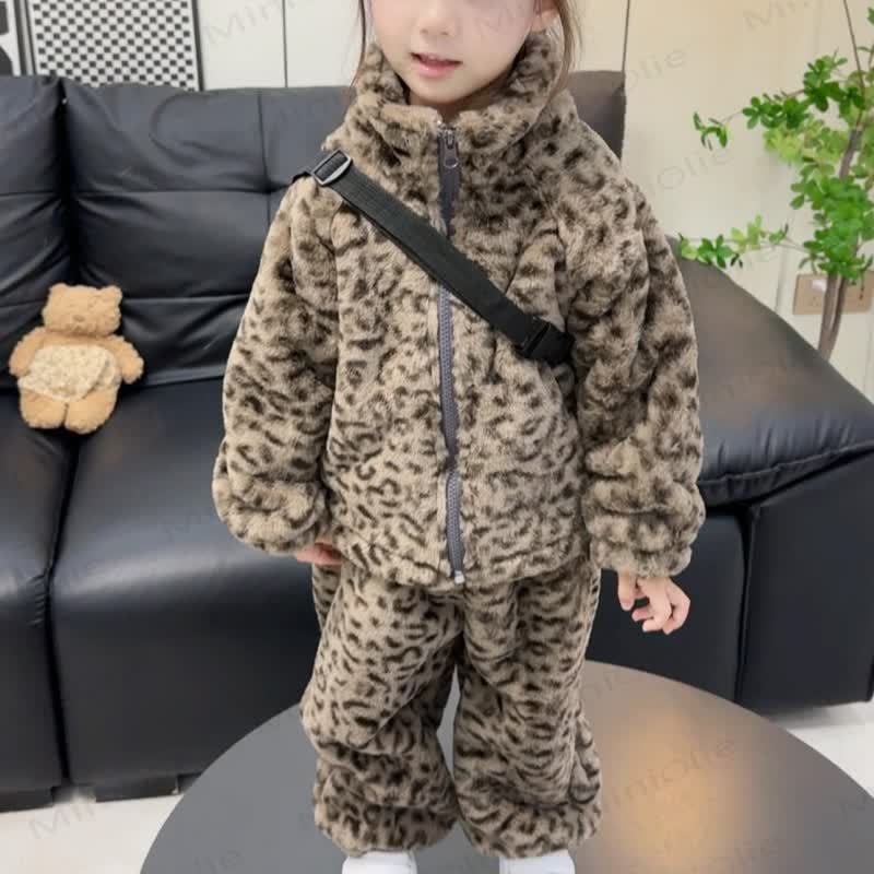 Toddler Girl Leopard Print Fleece Jacket and Pants 2-piece Set - image 4