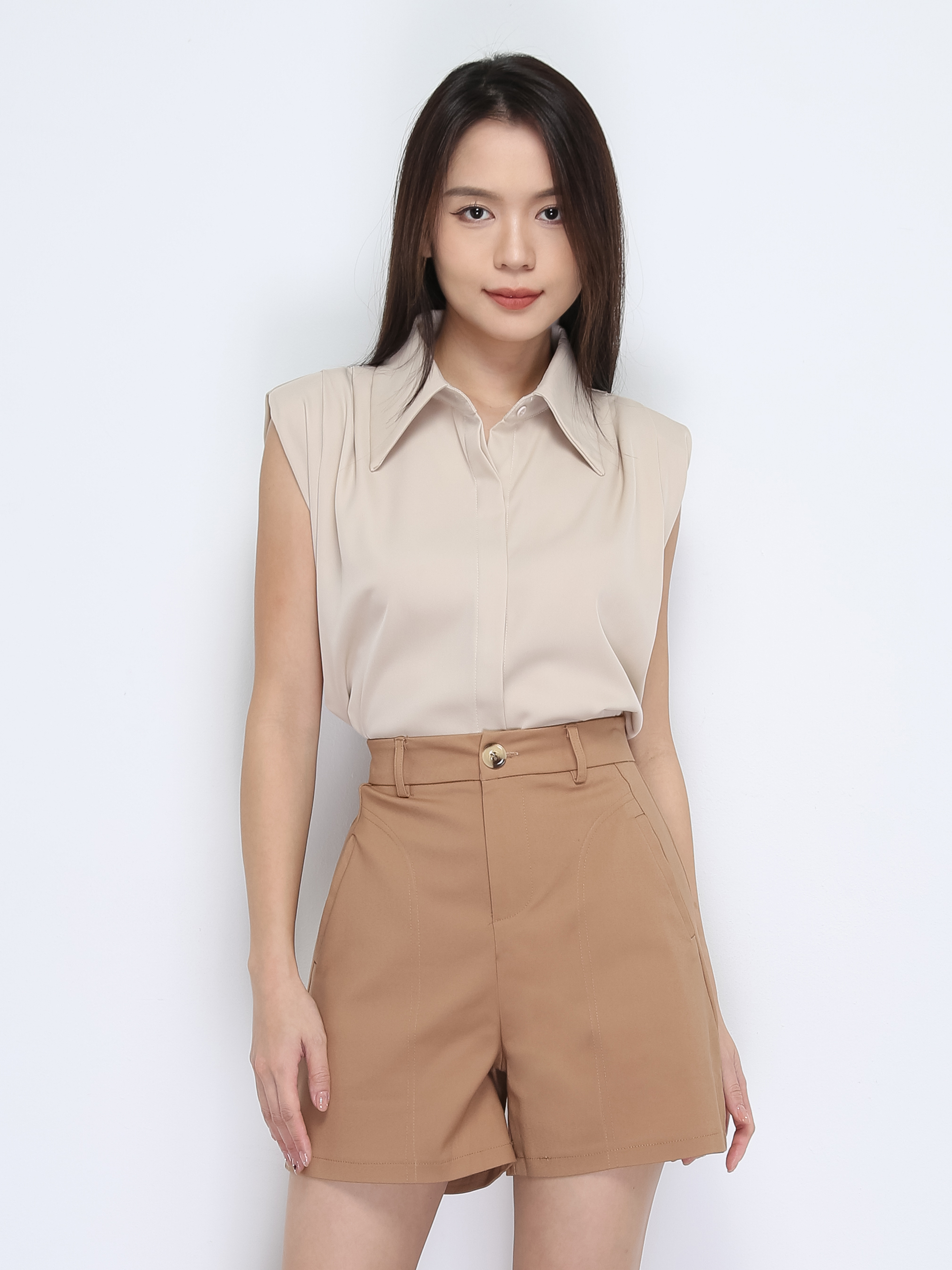 Front Button Front Pocket Short Pant DJ052