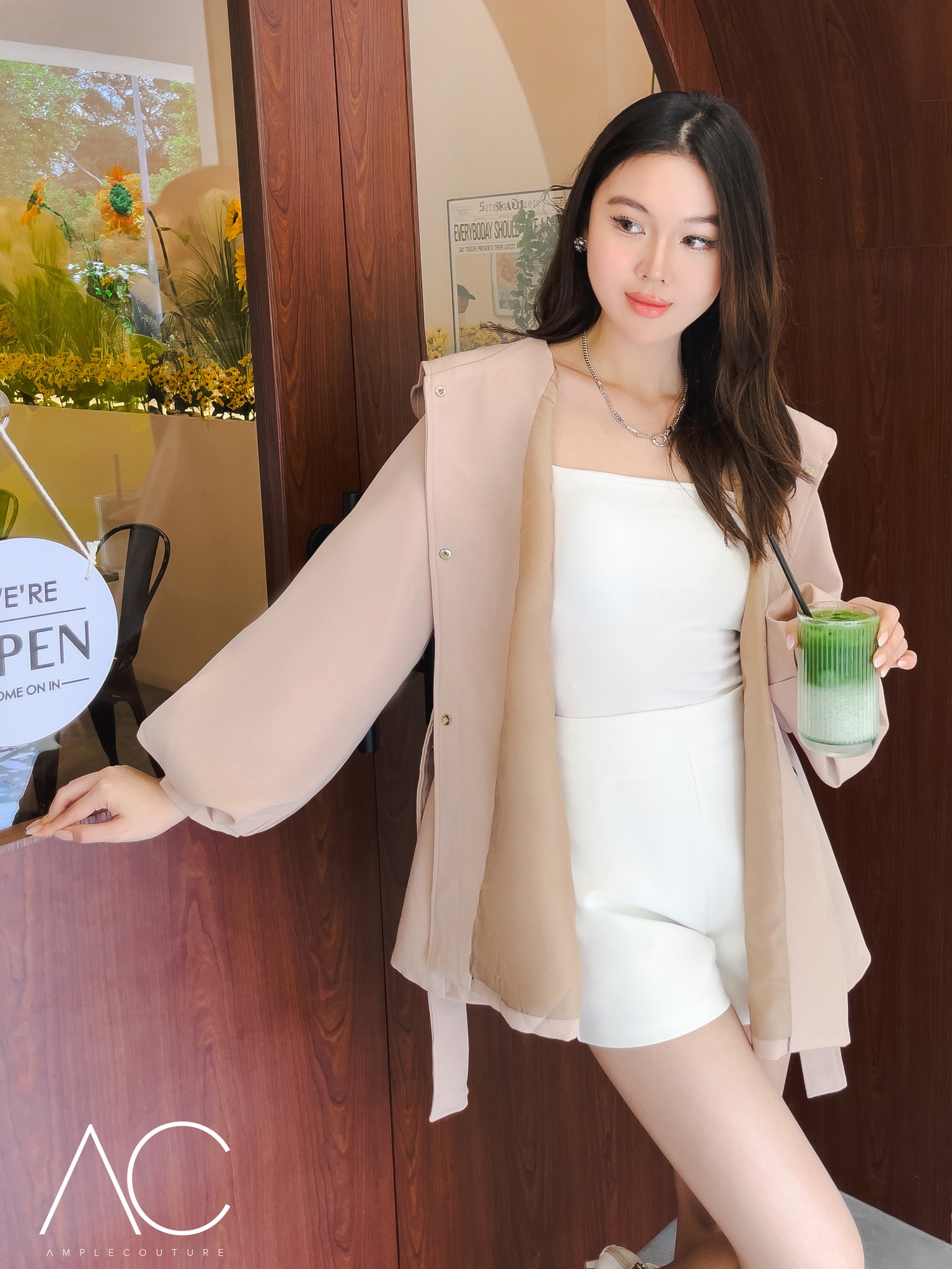 High Waist Back Zip Short Pants AC625