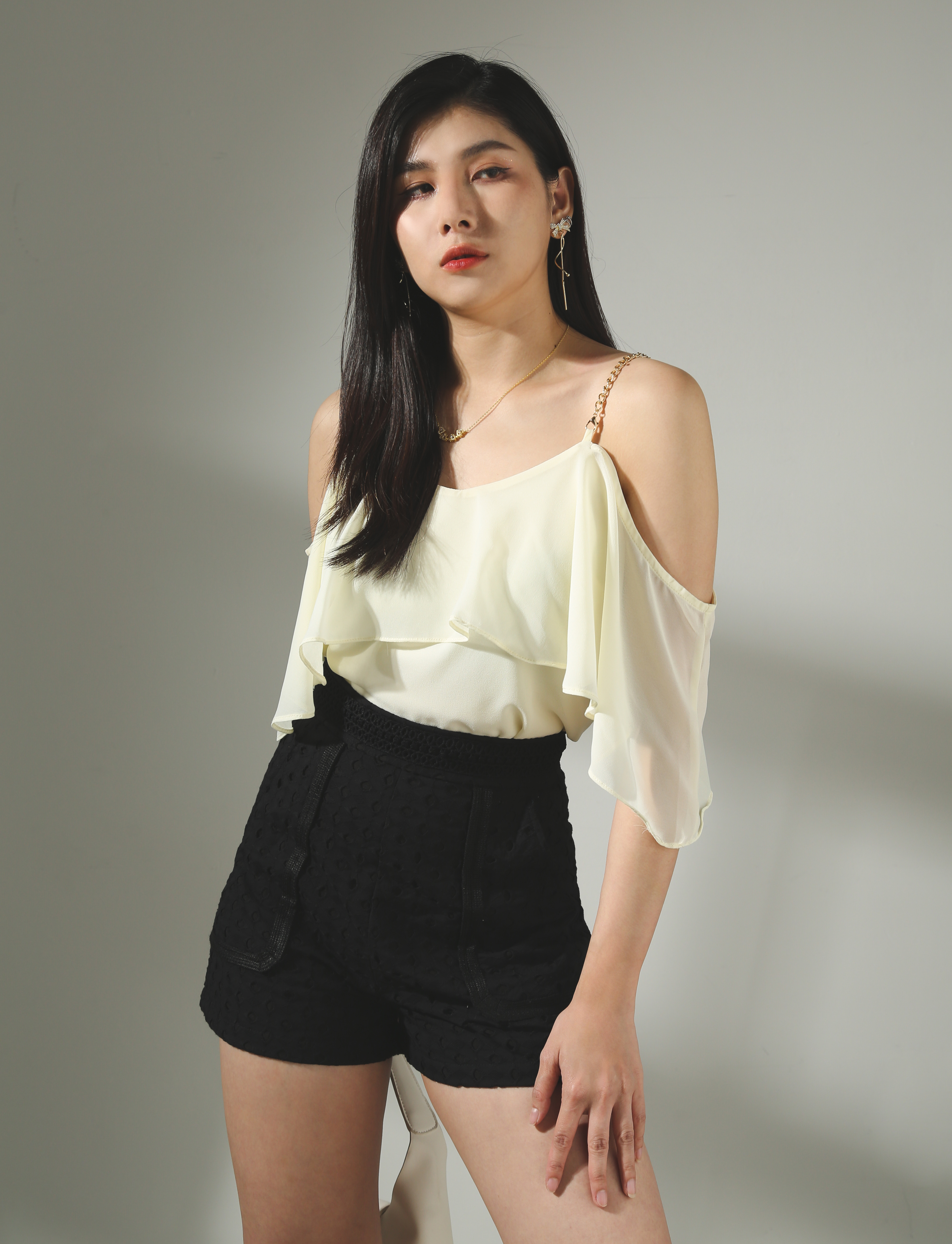 Back Zip Front Pocket Short Pant AC510 (SPO)