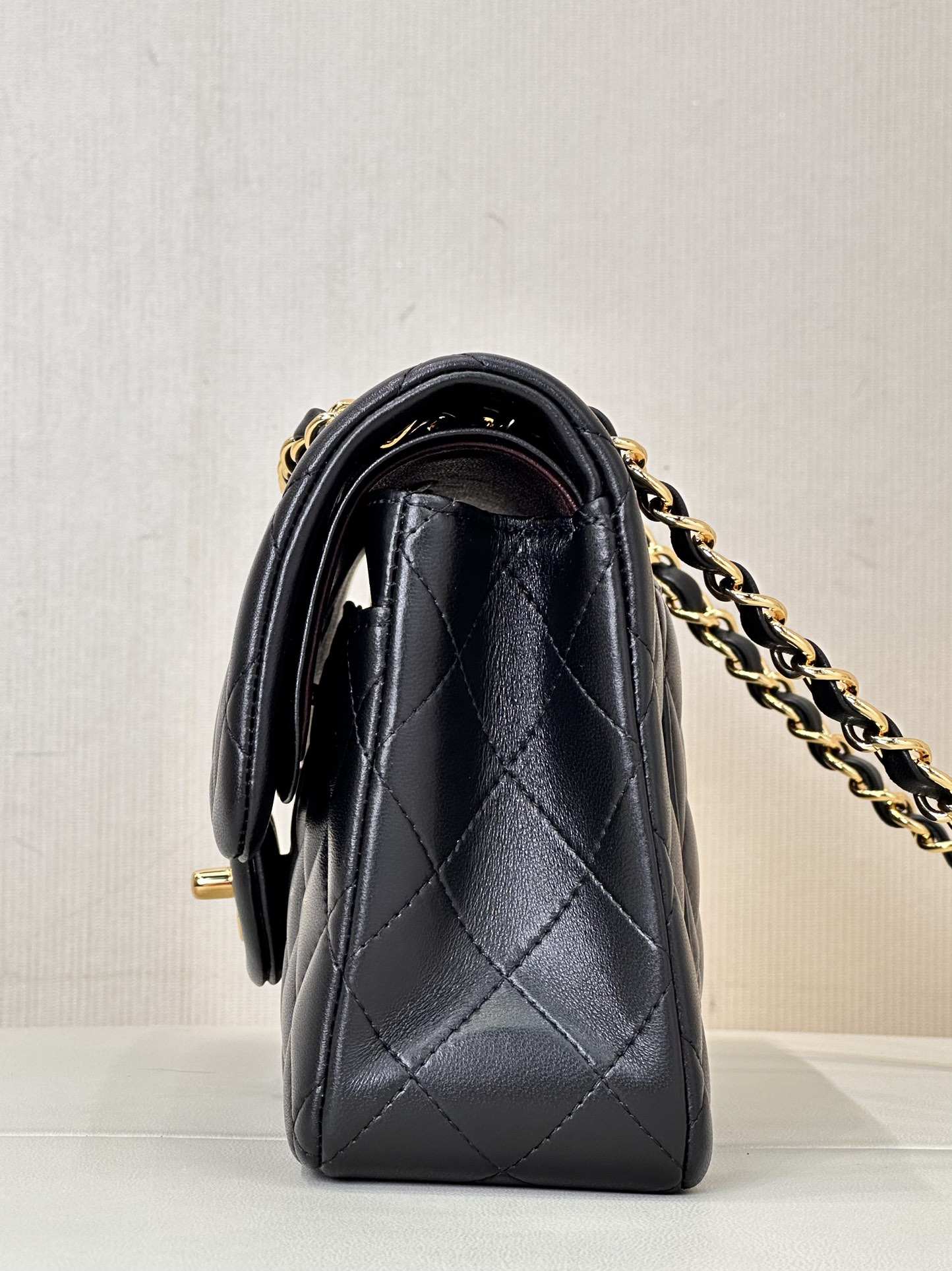 Chanel SMALL CLASSIC HANDBAG