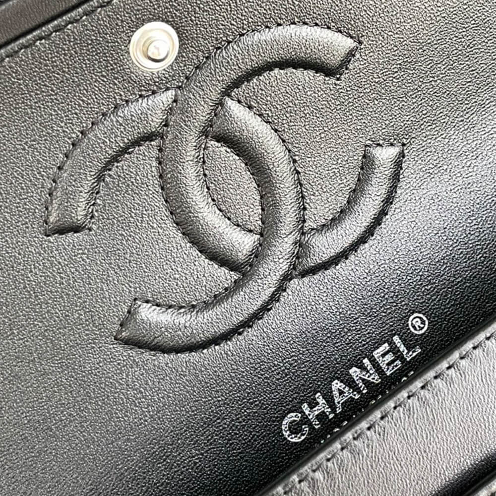 Chanel Classic Chevron Medium Flap