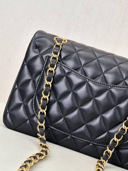 Chanel SMALL CLASSIC HANDBAG