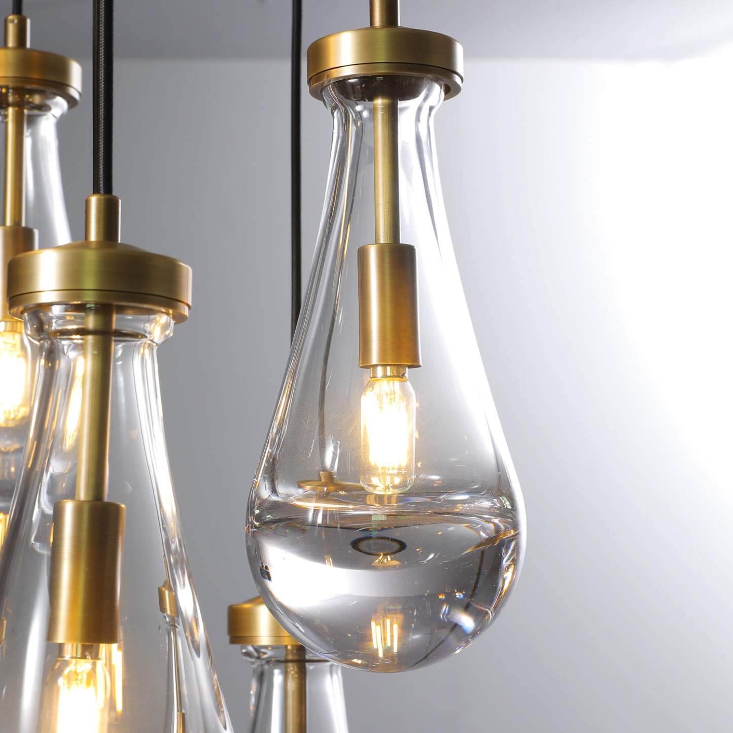 Raindrop Modern Round 47'' 21-Light Chandelier For Living Room