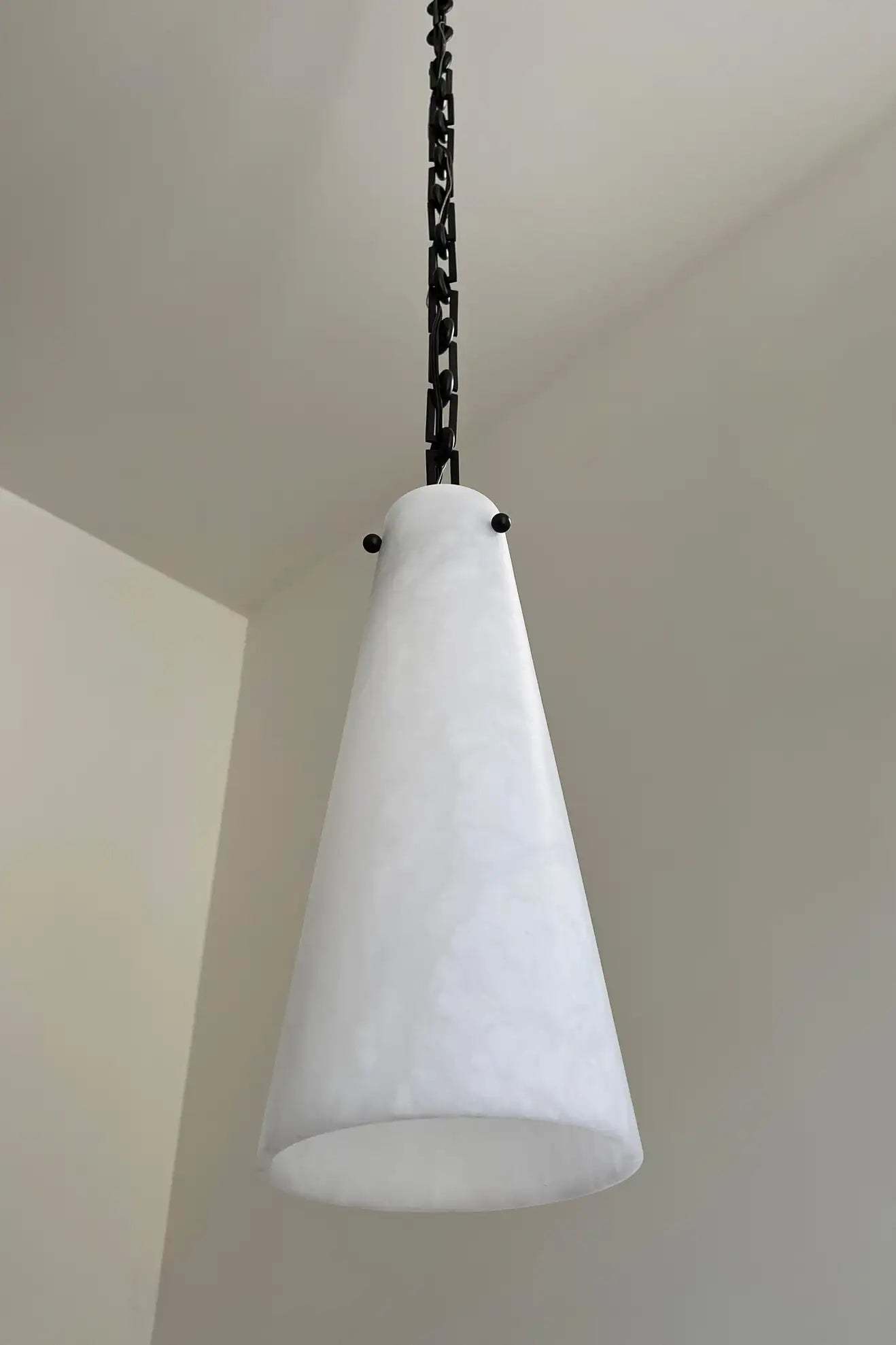 Contemporary Lucca Chandelier 202A-3 in Alabaster, 3-Light Vintage Alabaster Pendant Cluster