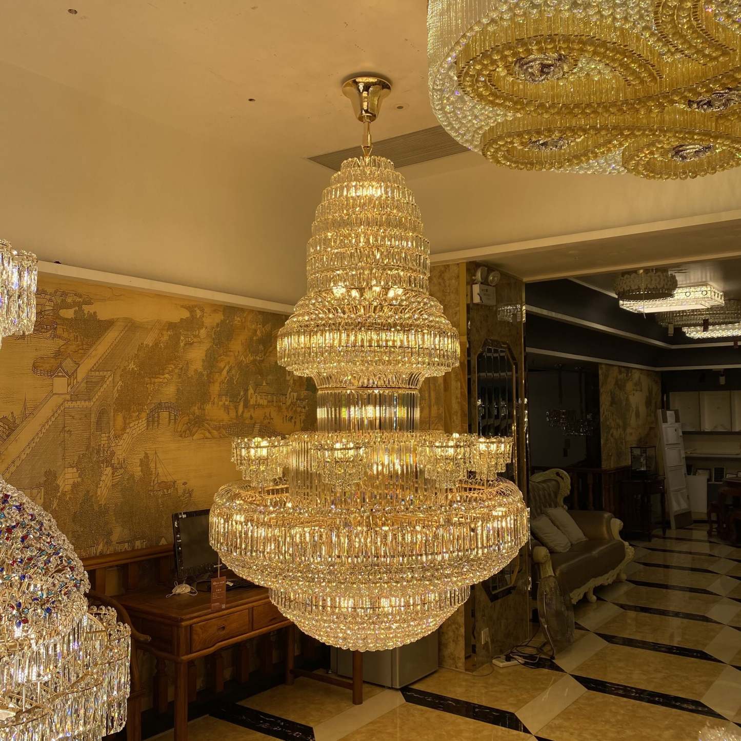 modern gold crystal chandelier at best price empire luxury crystal chandelier for cafe,coffee shop,restaurant,hotel lobby