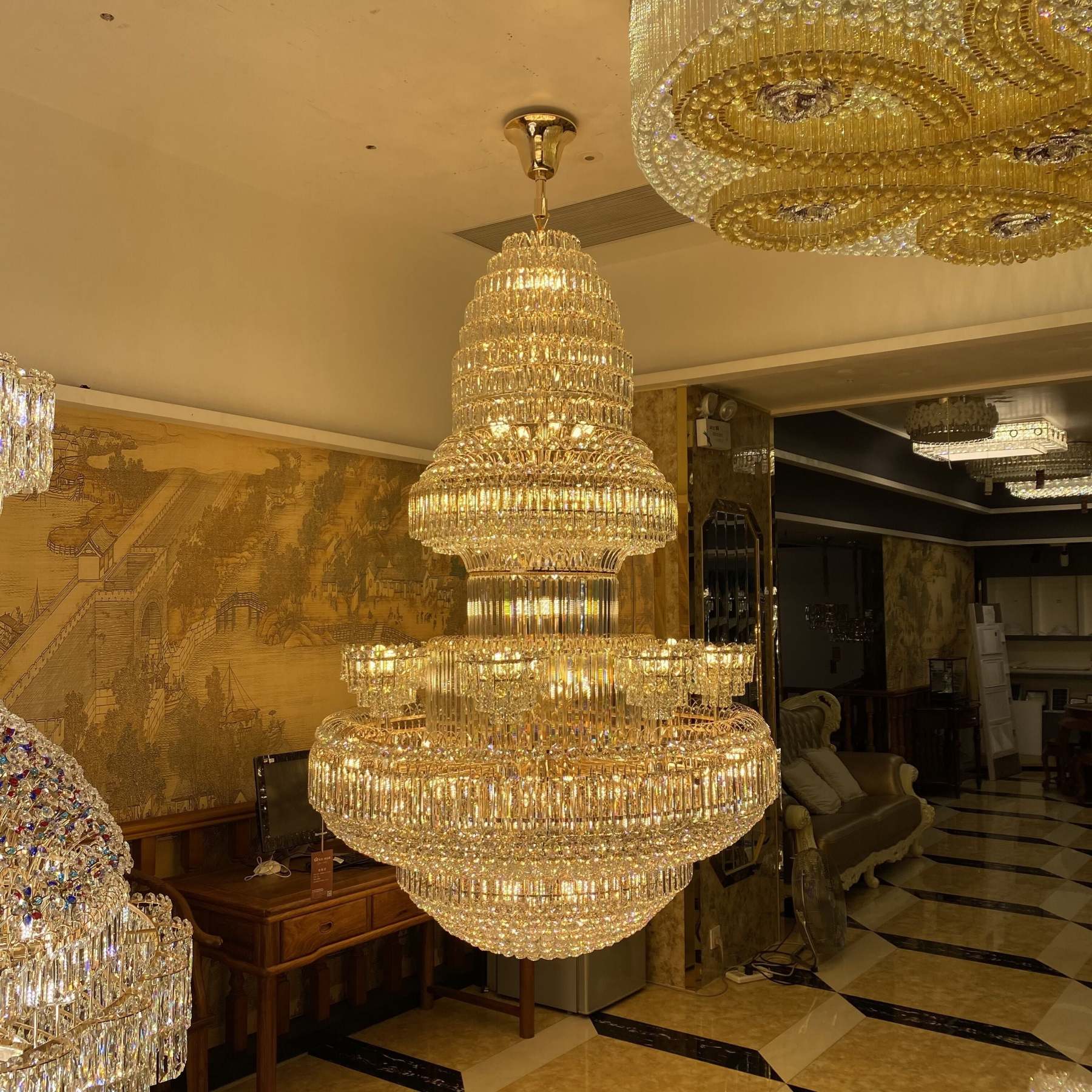 modern gold crystal chandelier at best price empire luxury crystal chandelier for cafe,coffee shop,restaurant,hotel lobby