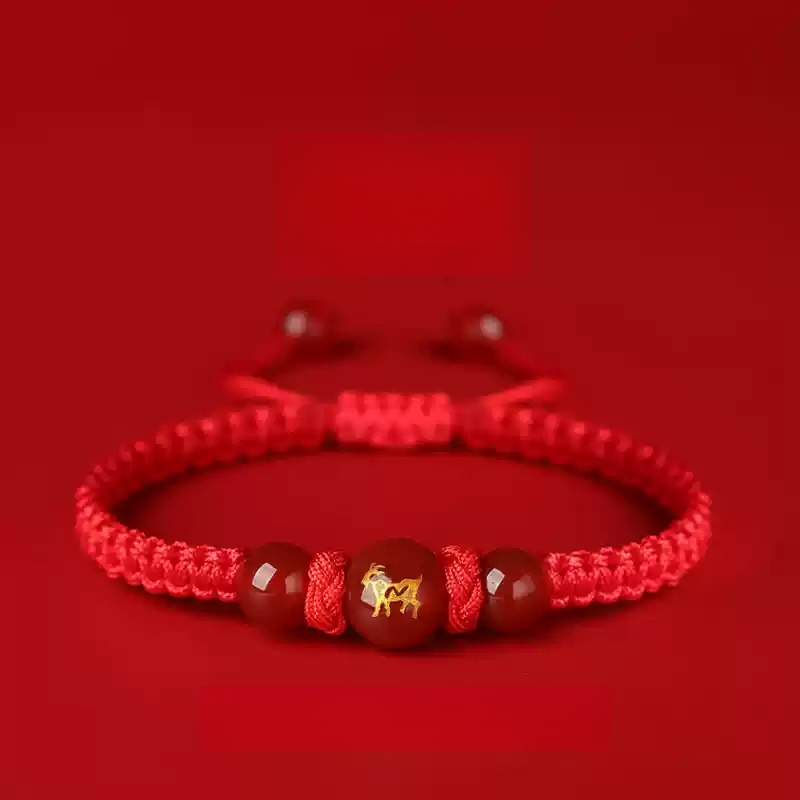 สร้อยข้อมือเชือกสีแดง12ราศีนำโชคดีในปีงูค.ศ.2025