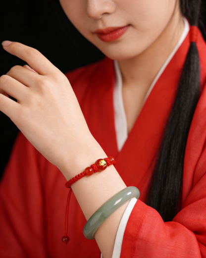 สร้อยข้อมือเชือกสีแดง12ราศีนำโชคดีในปีงูค.ศ.2025