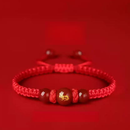 สร้อยข้อมือเชือกสีแดง12ราศีนำโชคดีในปีงูค.ศ.2025