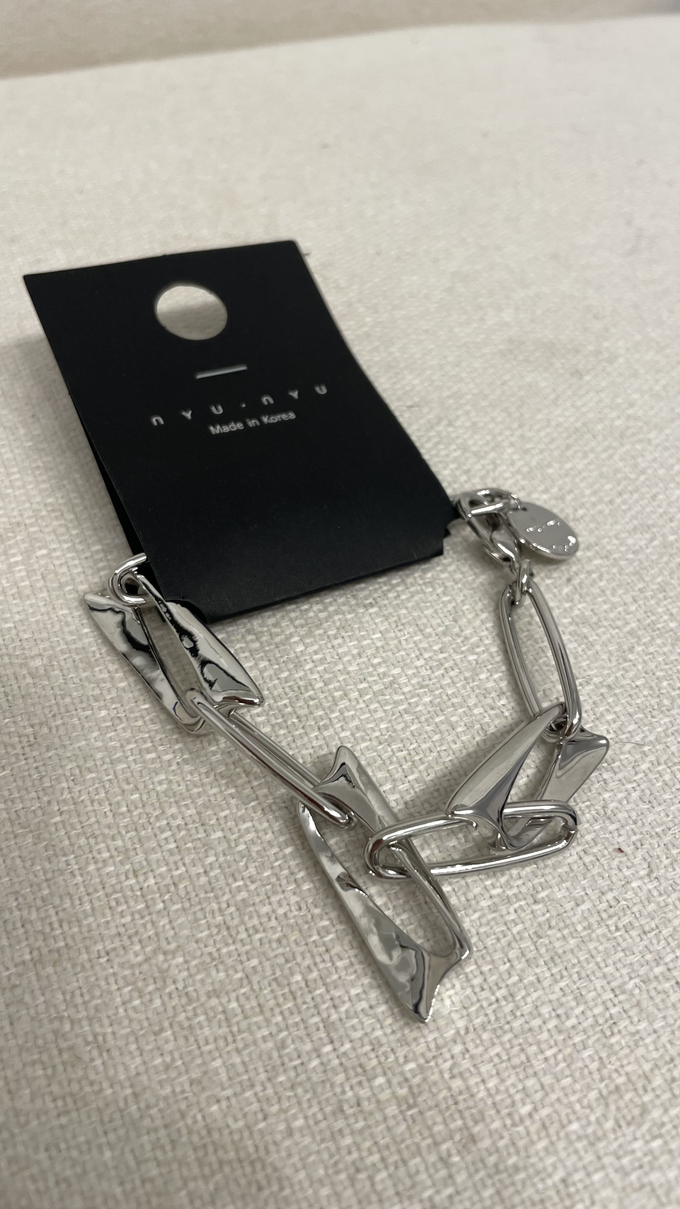 [KR] NYUNYU SILVER SURFBOARD CHAIN BRACELET  (KNY20)