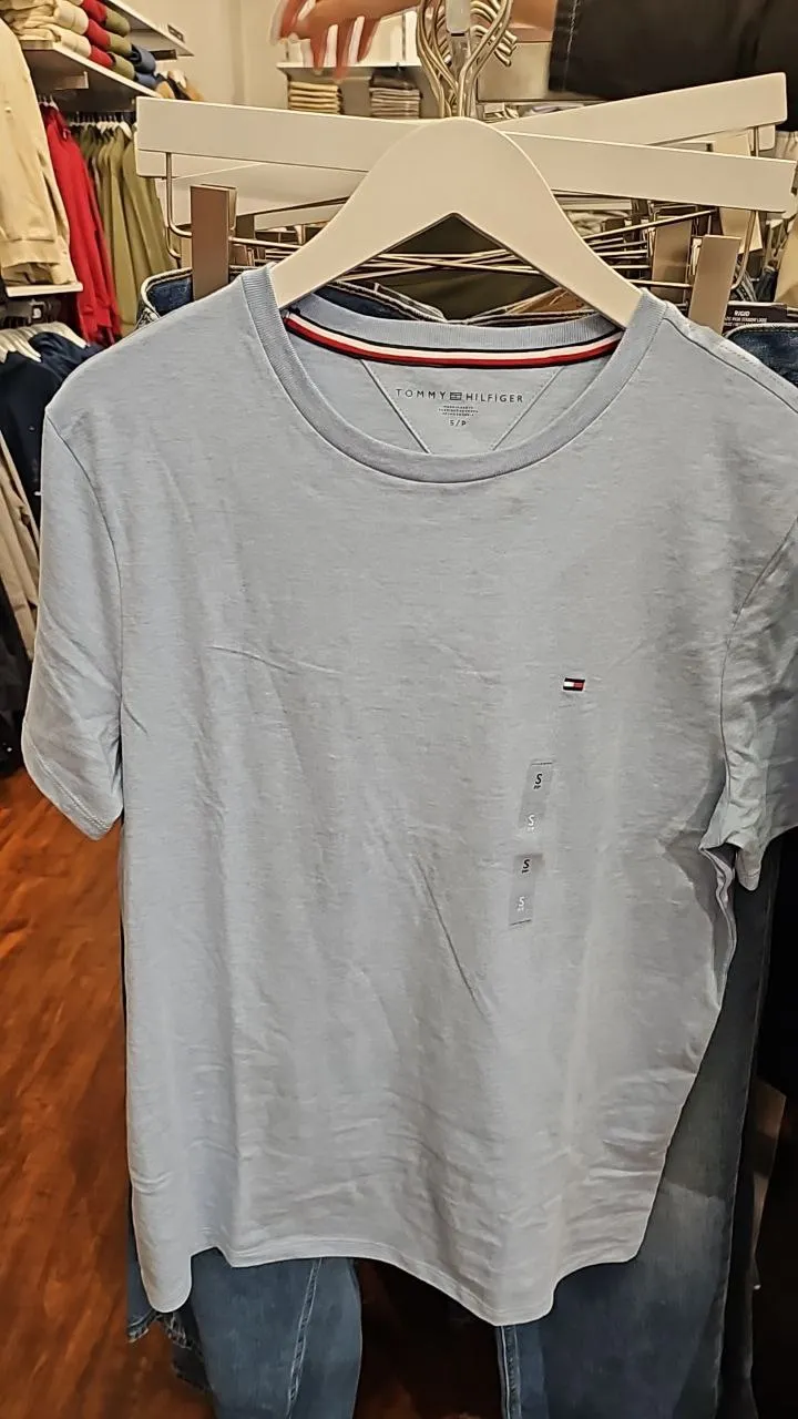 [S] TOMMY HILFIGER ESSENTIAL SOLID T-SHIRT,LIGHT BLUE  (SIN390)