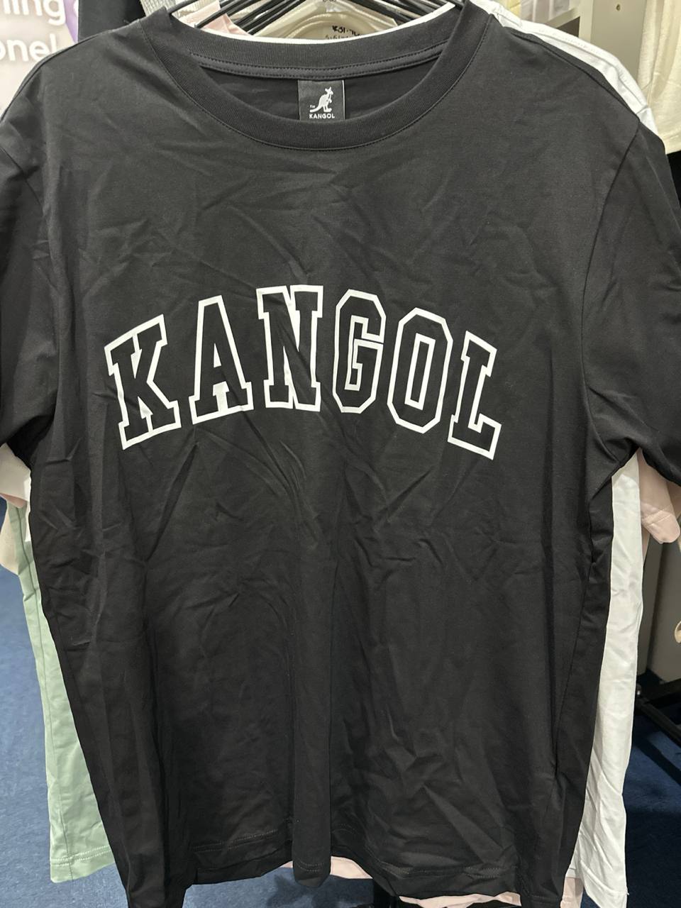 [S] KANGOL BIG LETTERING PRINT FRONT T-SHIRT BLACK  (SIN524)