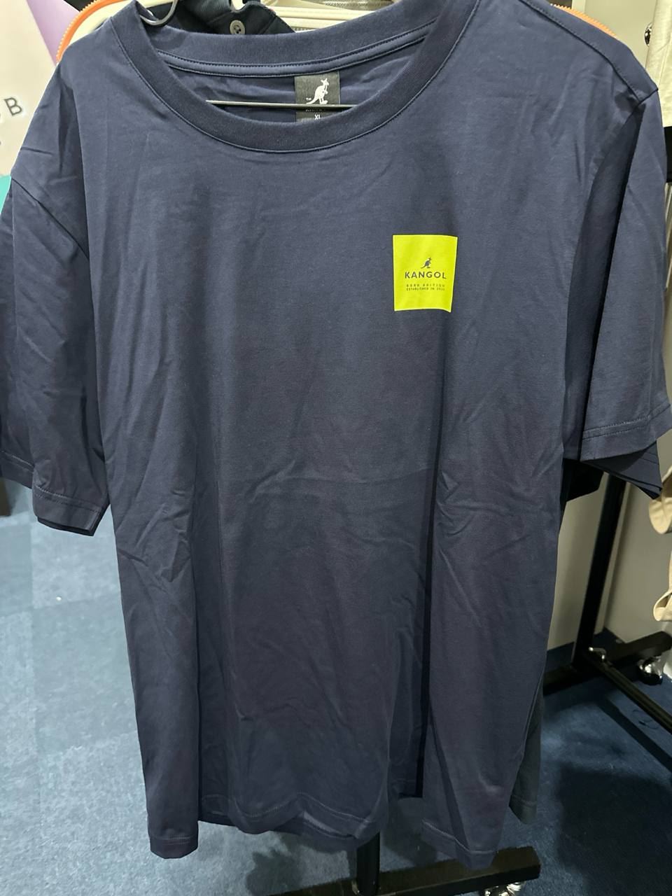 [S] KANGOL SMALL PRINT PATCH T-SHIRT DARK BLUE  (SIN527)