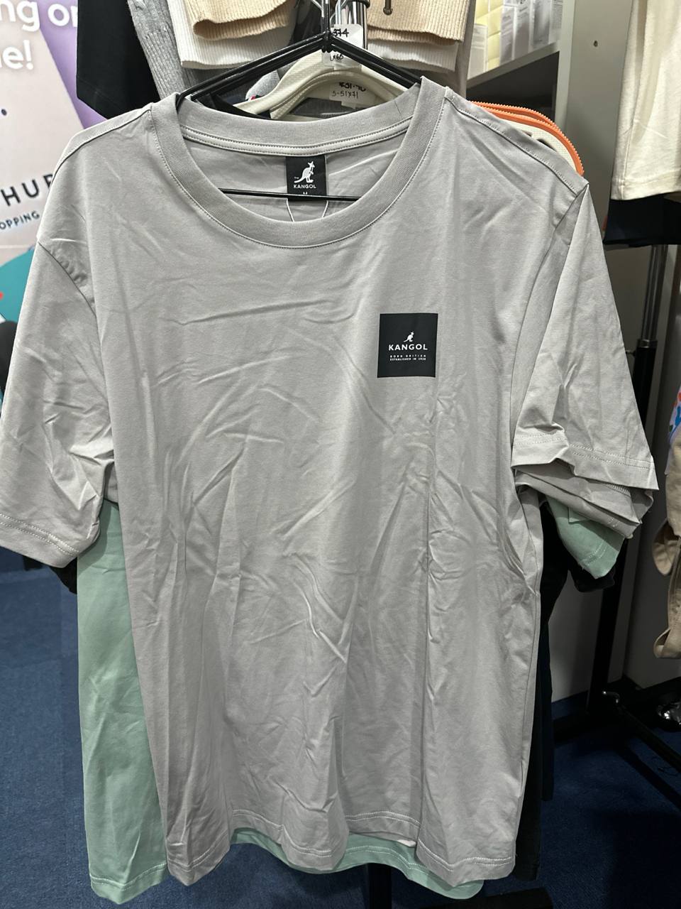 [S] KANGOL LOGO PATCH PRINT T-SHIRT LIGHT GRAY  (SIN549)