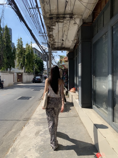 Tiger print flared pants for hot girls, low waist, wide legs, straight cut, comfortable to wear, new fashion