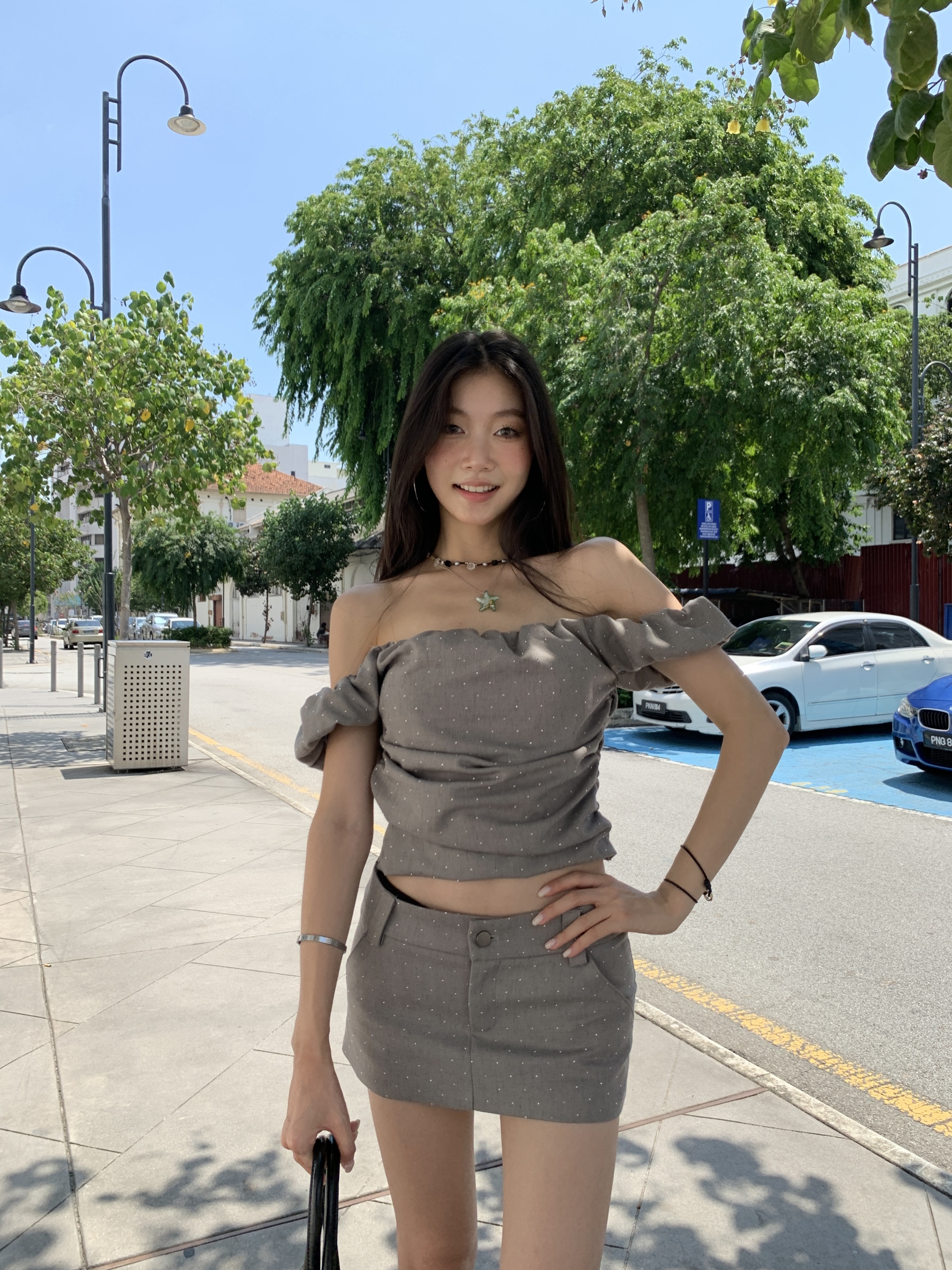Off-shoulder short-sleeved top, summer style set, low-waist skirt