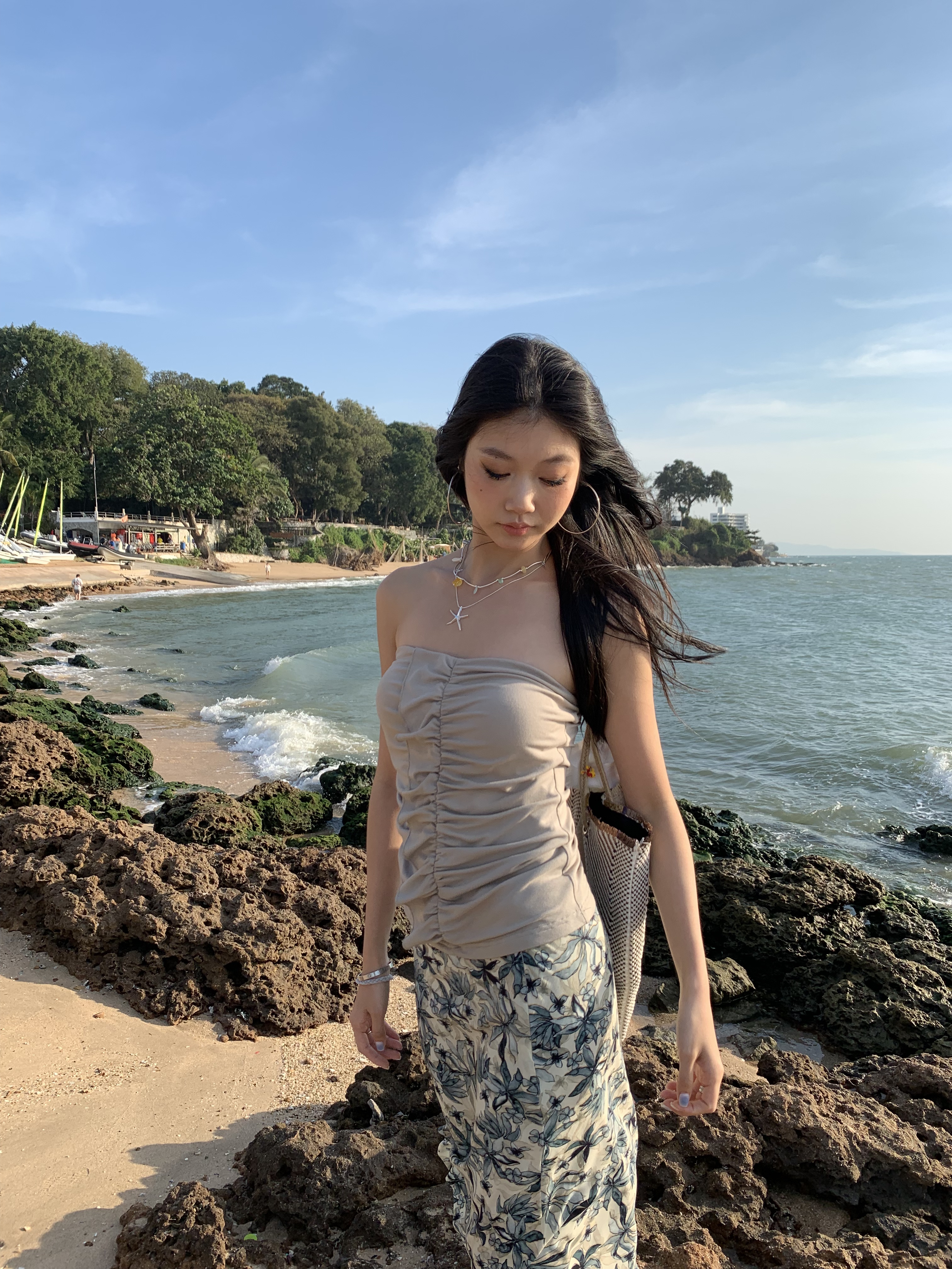 A tube top with a ruffled design, a tight waist, and a hot style.