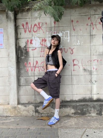 Vintage pants with pockets on both sides, wide legs, cool, women's pants