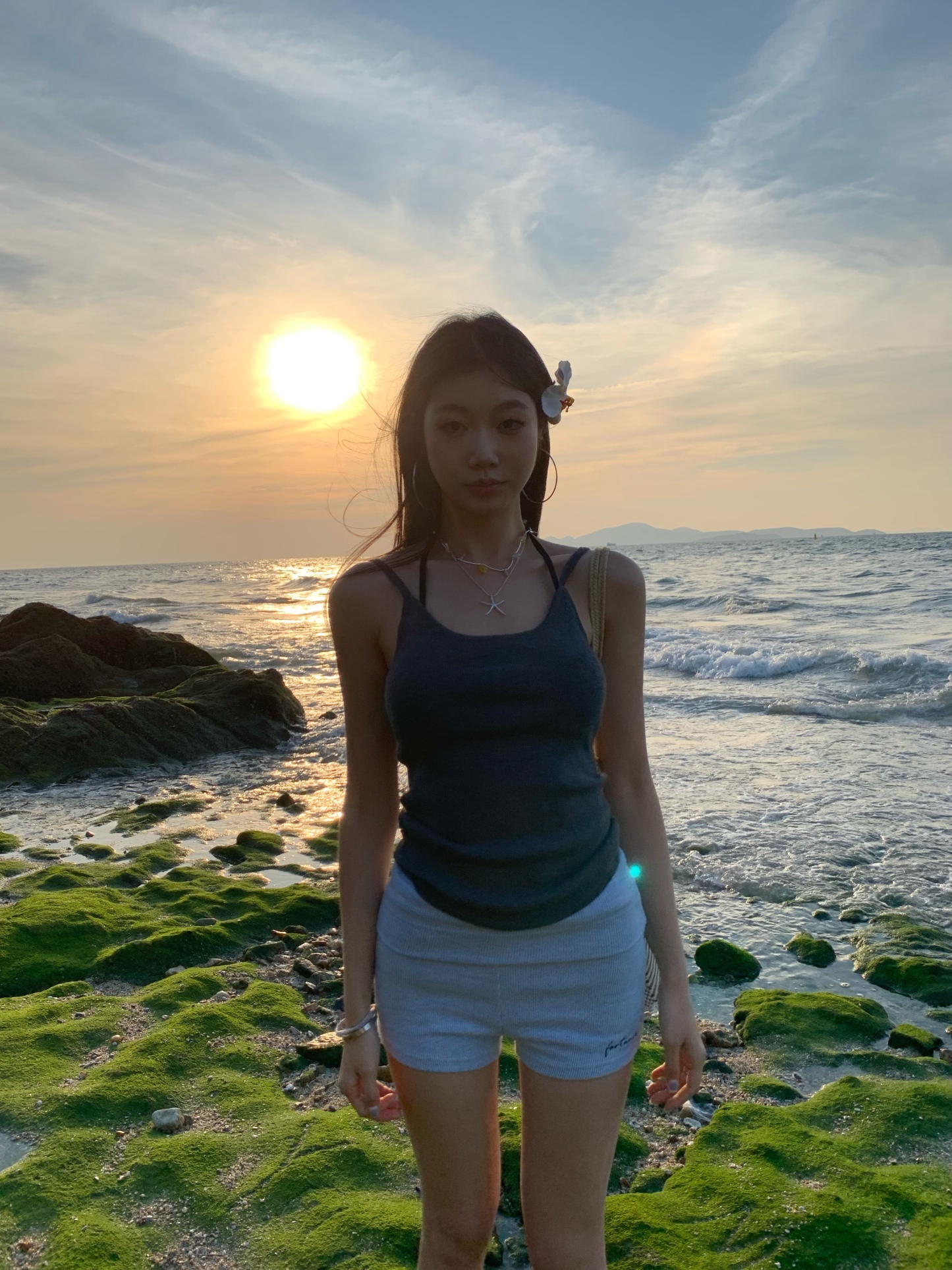 Two-sided knitted tank top, sexy style, stretchy, tight, can be worn as an inner shirt, sleeveless