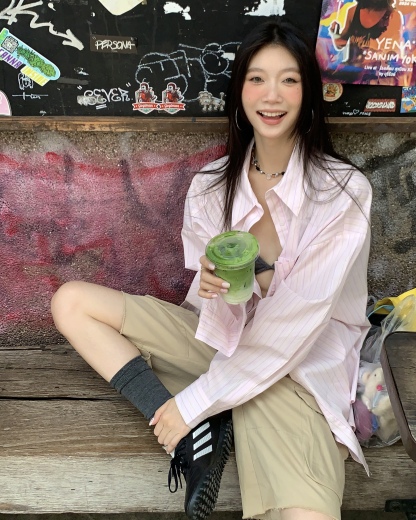 Pink striped shirt, loose-fit women’s shirt sun-protective shirt for spring and autumn