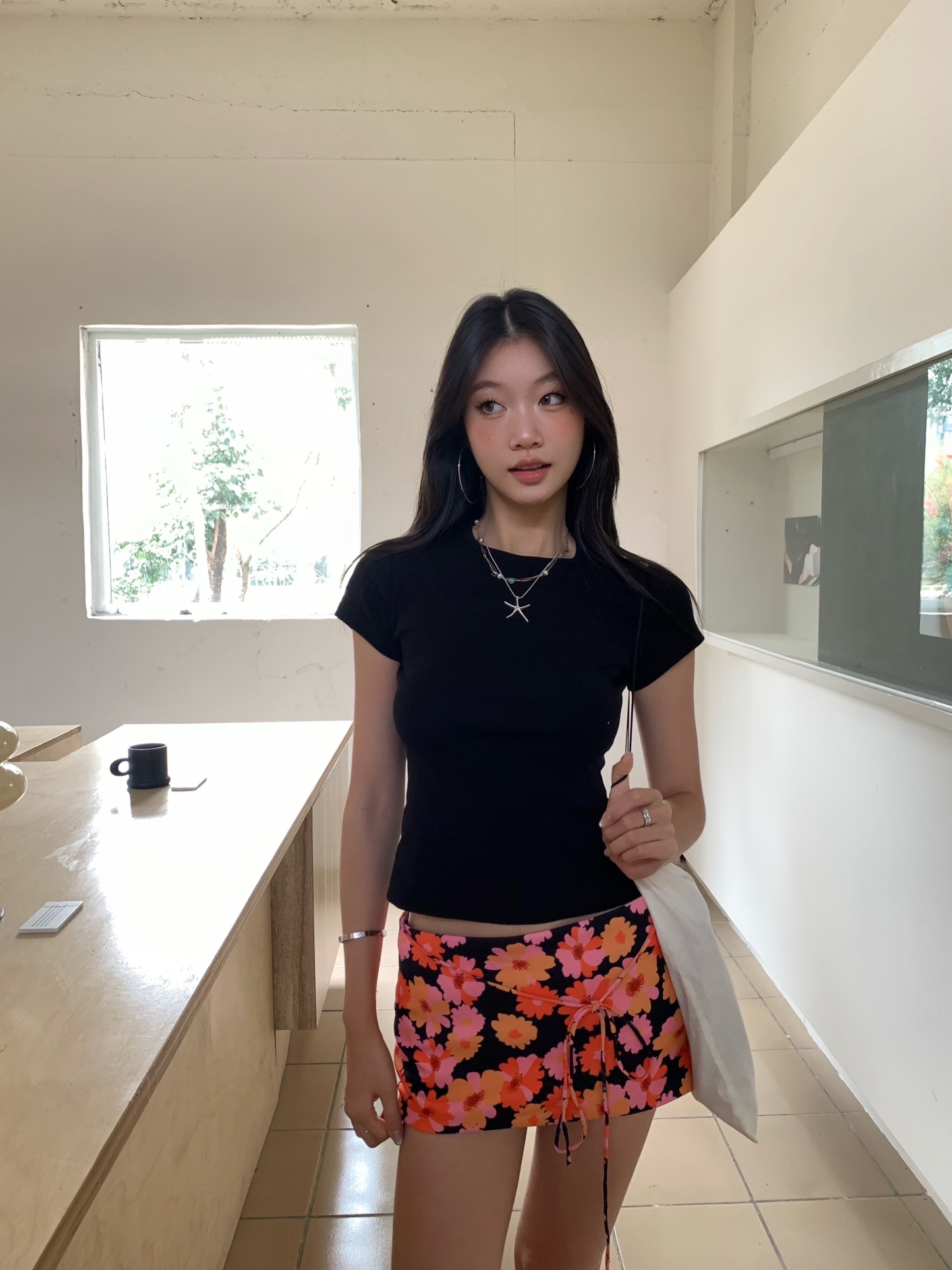 Low-waist tight mini skirt, lace-up design, orange daisy pattern