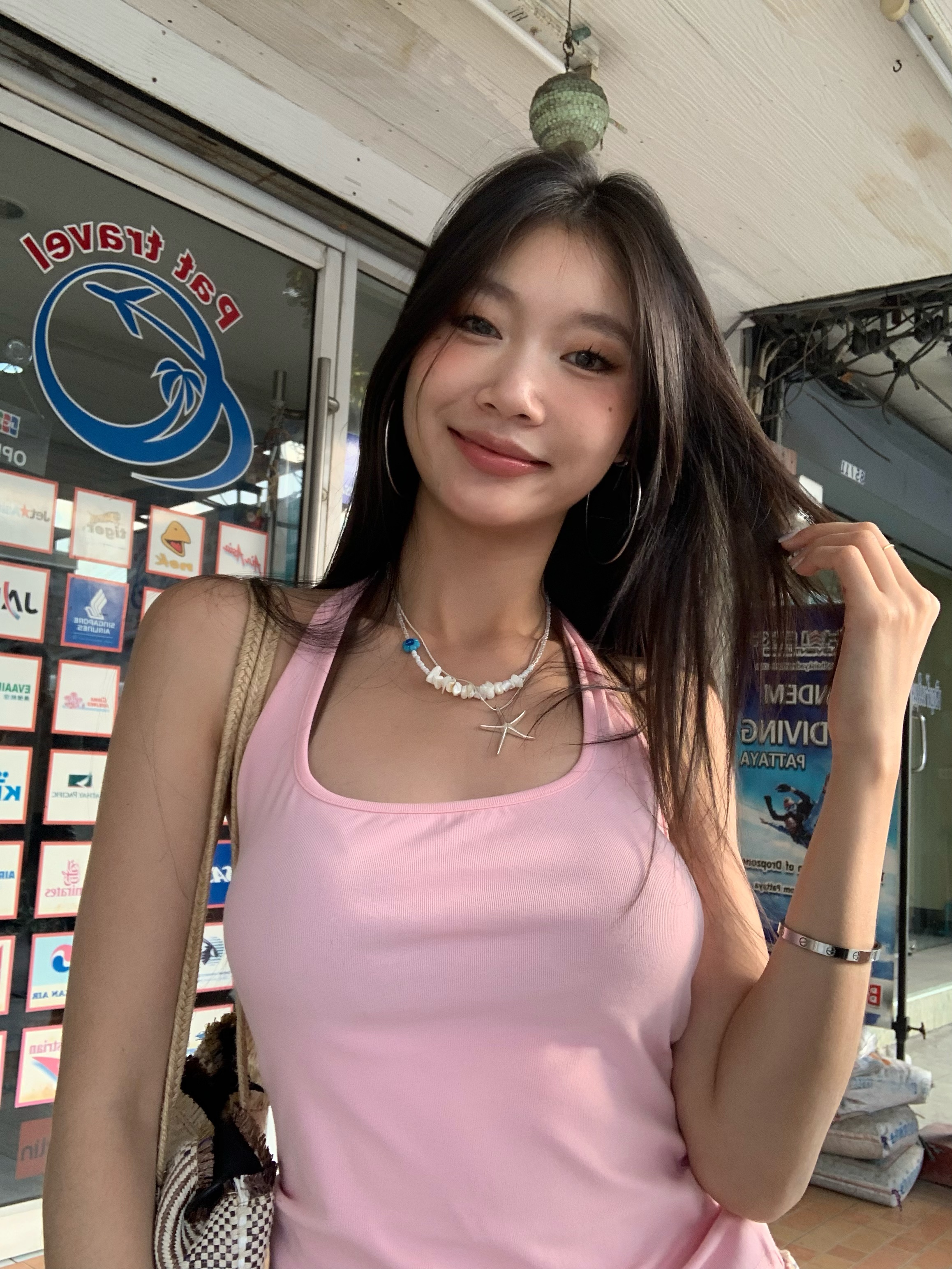 Pink halter neck tank top, summer, slim fit, suitable as an inner shirt, simple and elegant, solid color