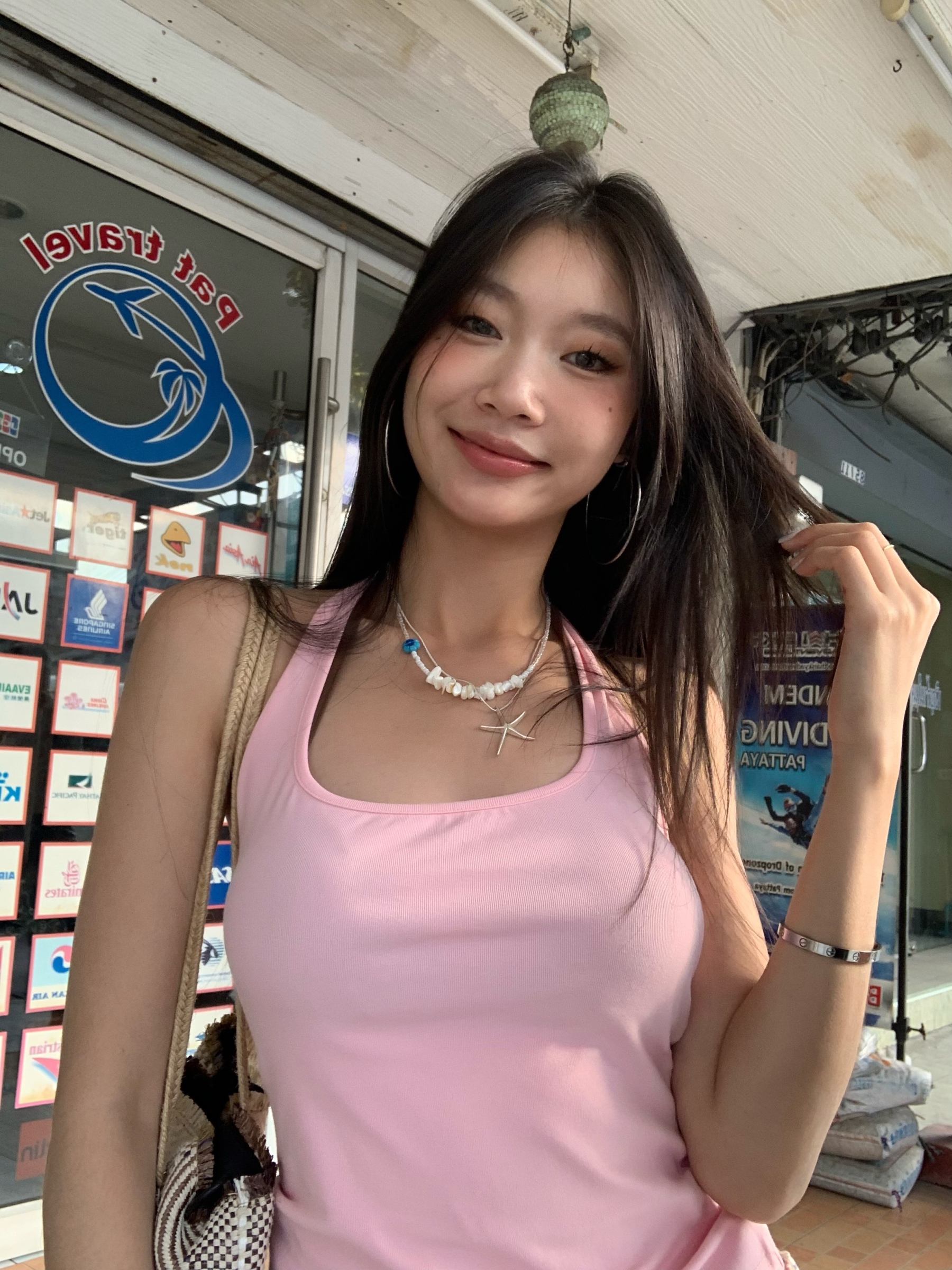 Pink halter neck tank top, summer, slim fit, suitable as an inner shirt, simple and elegant, solid color