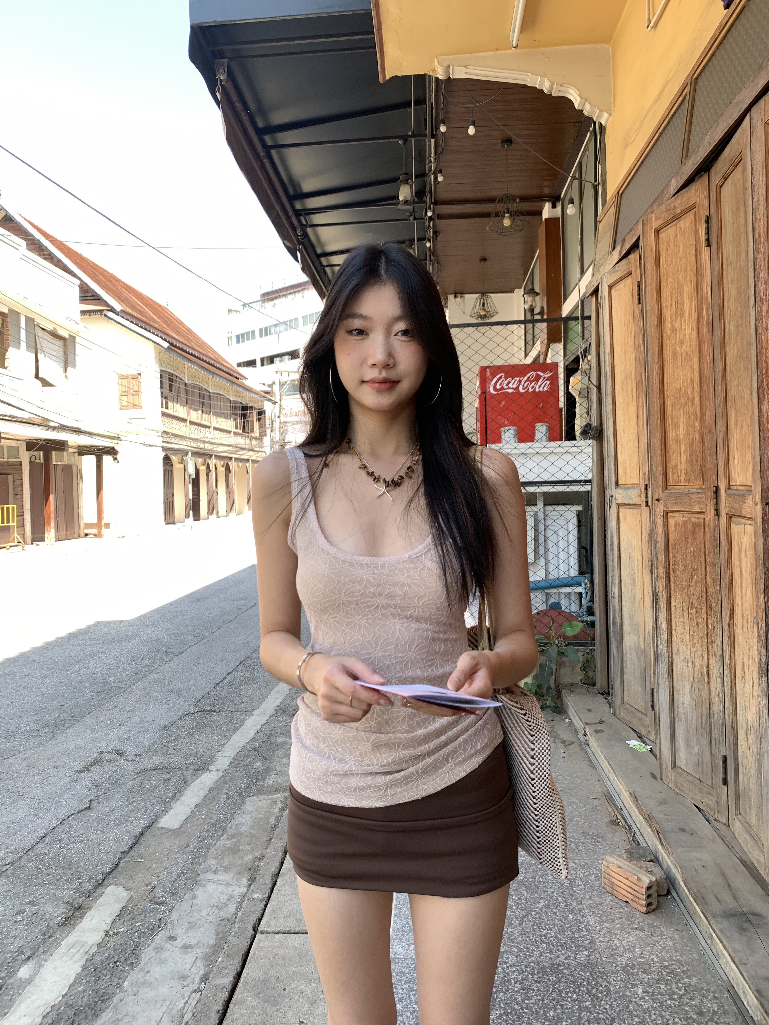 Floral lace U-neck tank top, light and transparent, sexy style