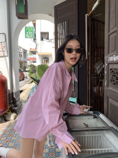 Blue pattern long sleeve sun protection shirt, lazy style, casual holiday