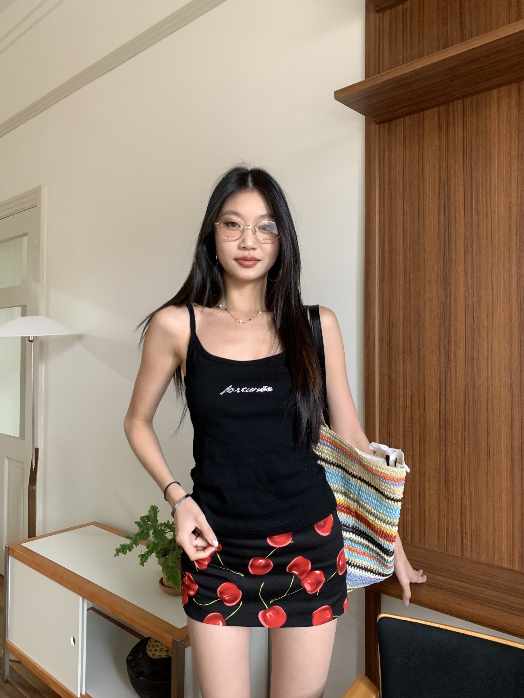 Red cherry print mini skirt, low waist style 