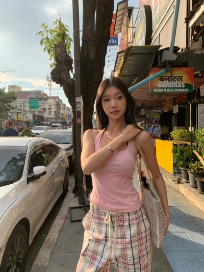 Pink halter neck tank top, summer, slim fit, suitable as an inner shirt, simple and elegant, solid color