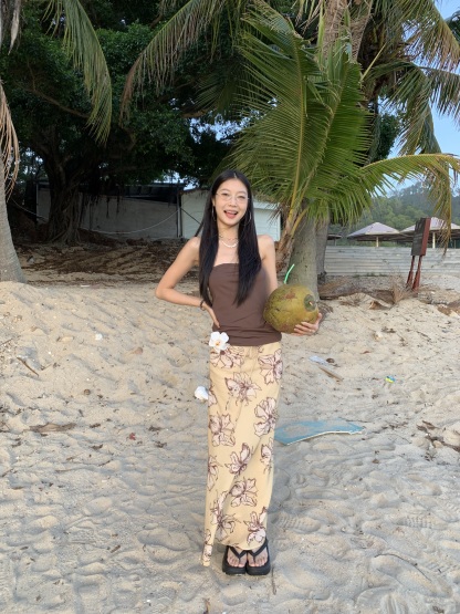 A-line long skirt with drawstring, chic floral pattern