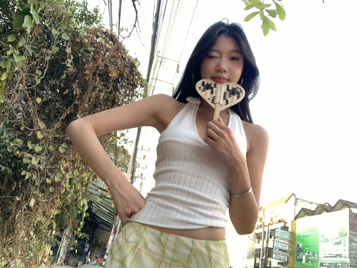 Bestie knitted shirt, sexy V-neck off-shoulder bra, neck strap design