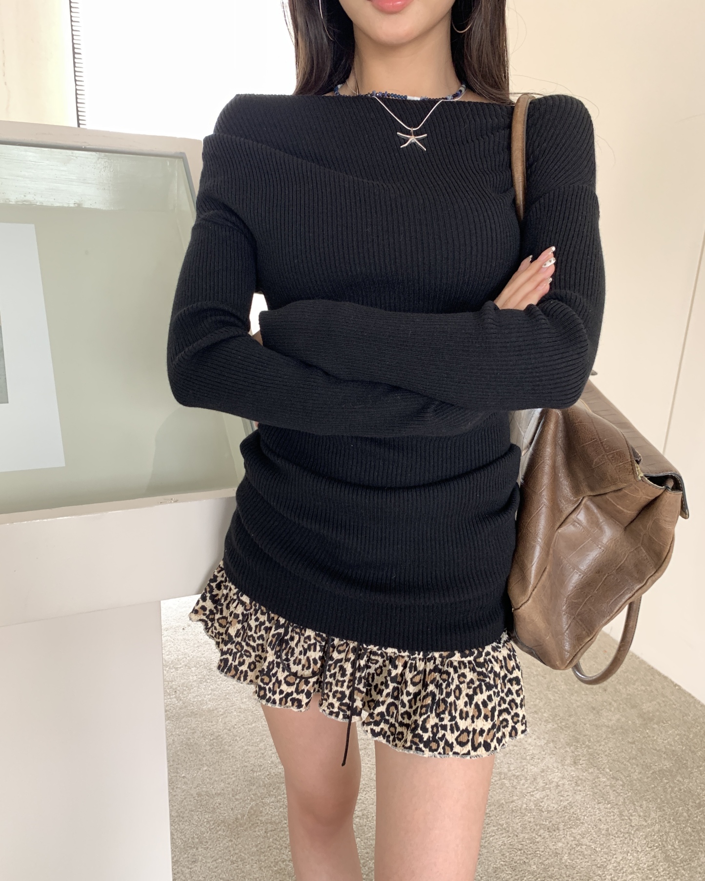 Black long-sleeved shirt