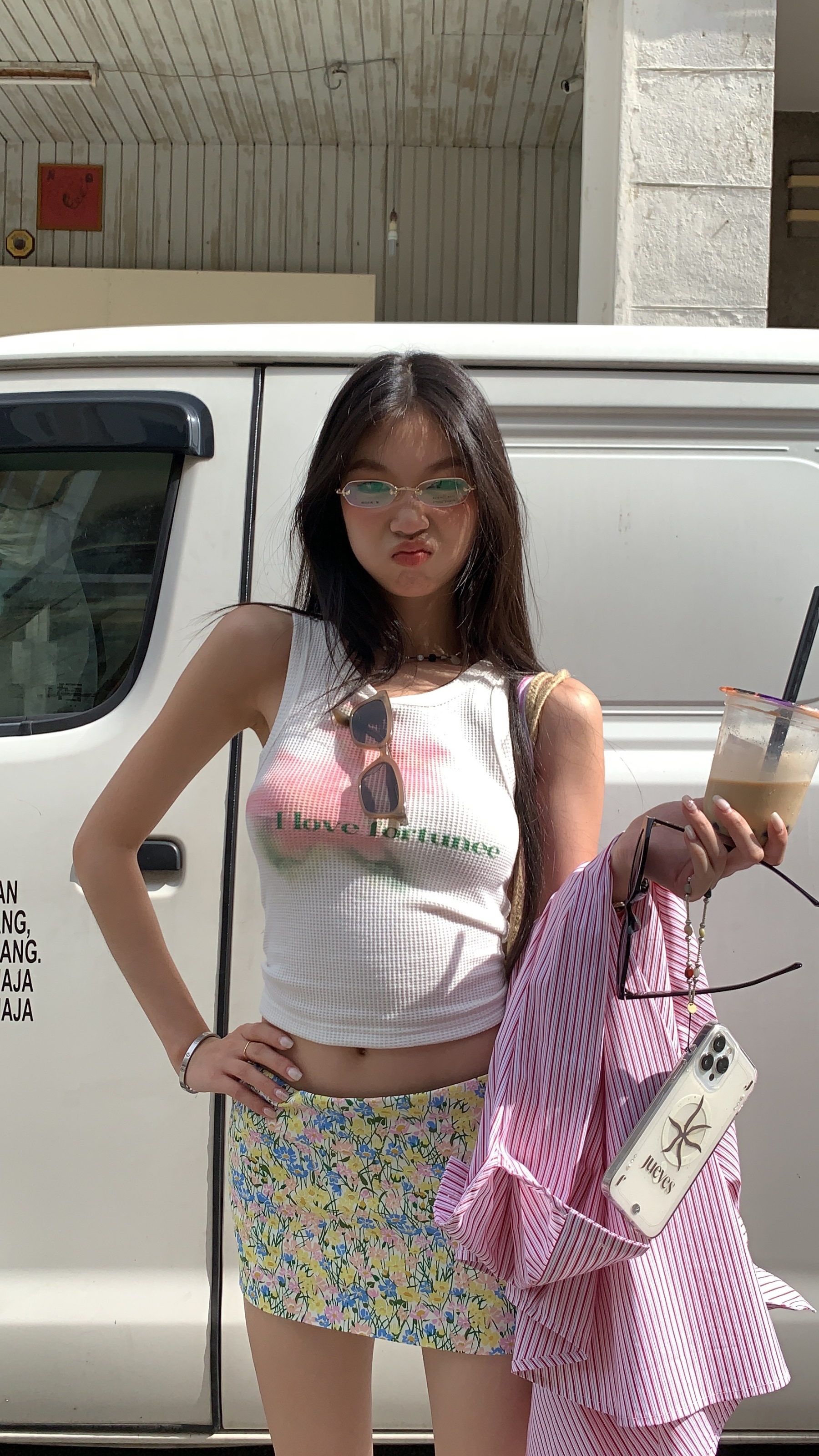 Sexy floral tank top that emphasizes flexibility and firmness