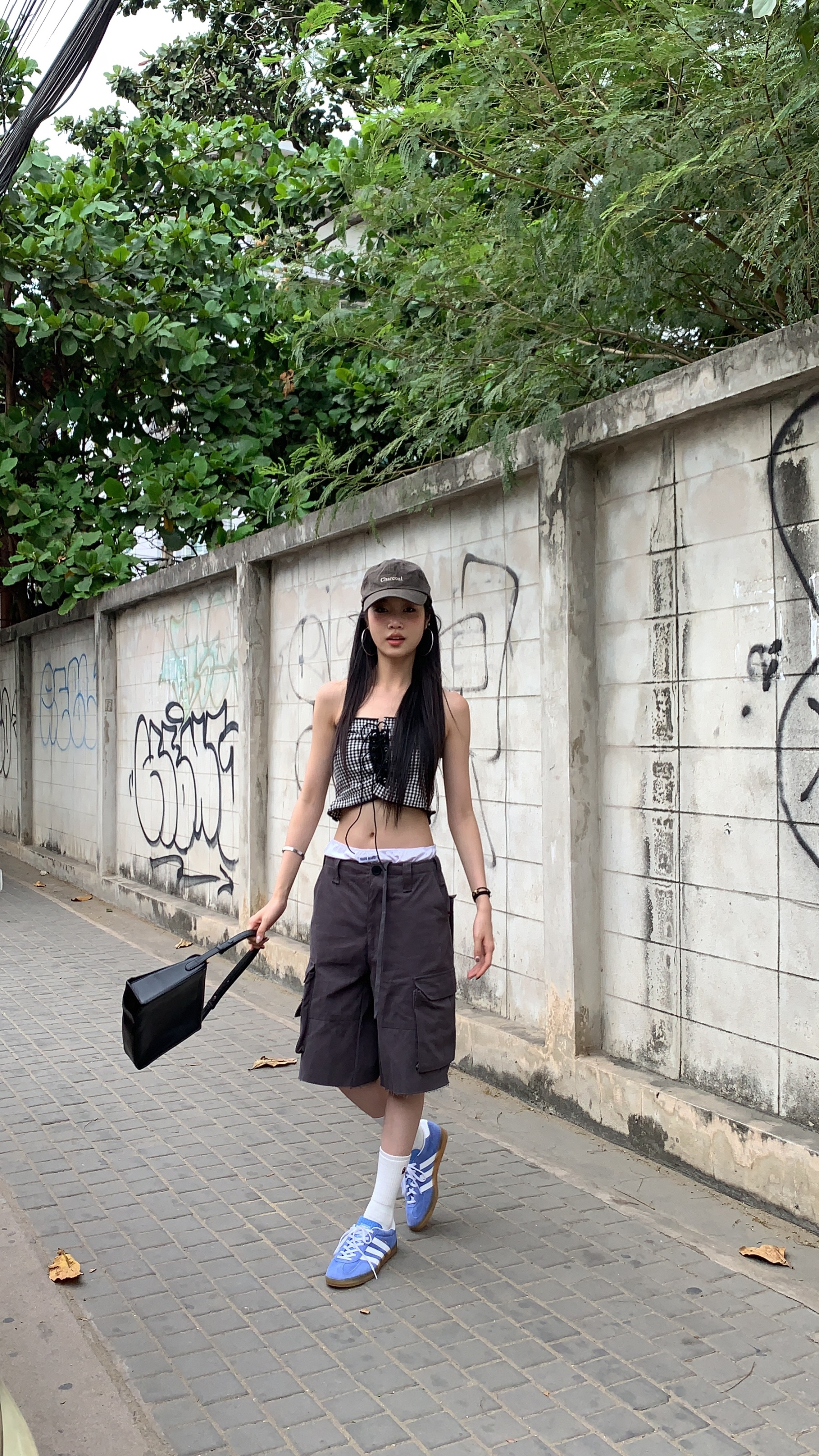 Vintage pants with pockets on both sides, wide legs, cool, women's pants