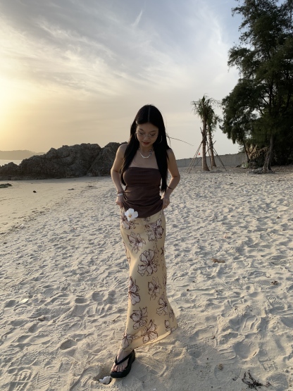 A-line long skirt with drawstring, chic floral pattern