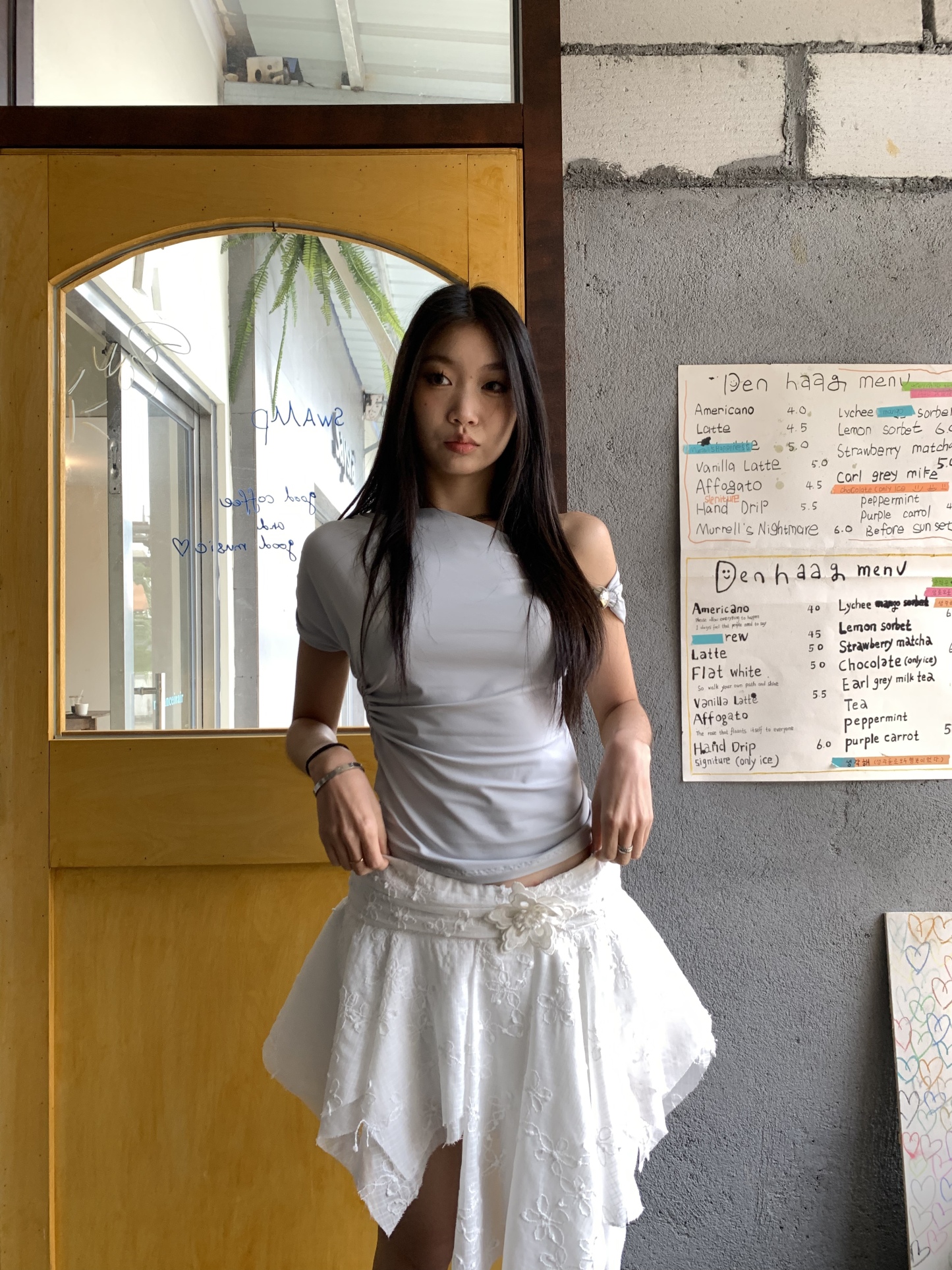 Stylish one-sleeve off-shoulder t-shirt design