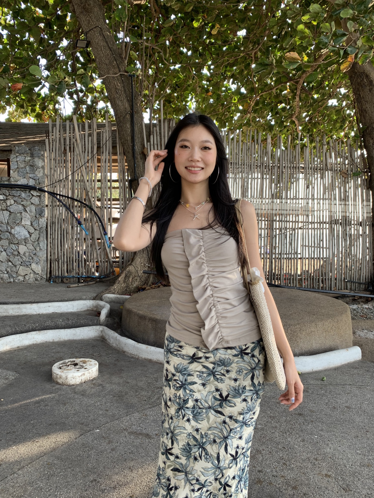 A tube top with a ruffled design, a tight waist, and a hot style.