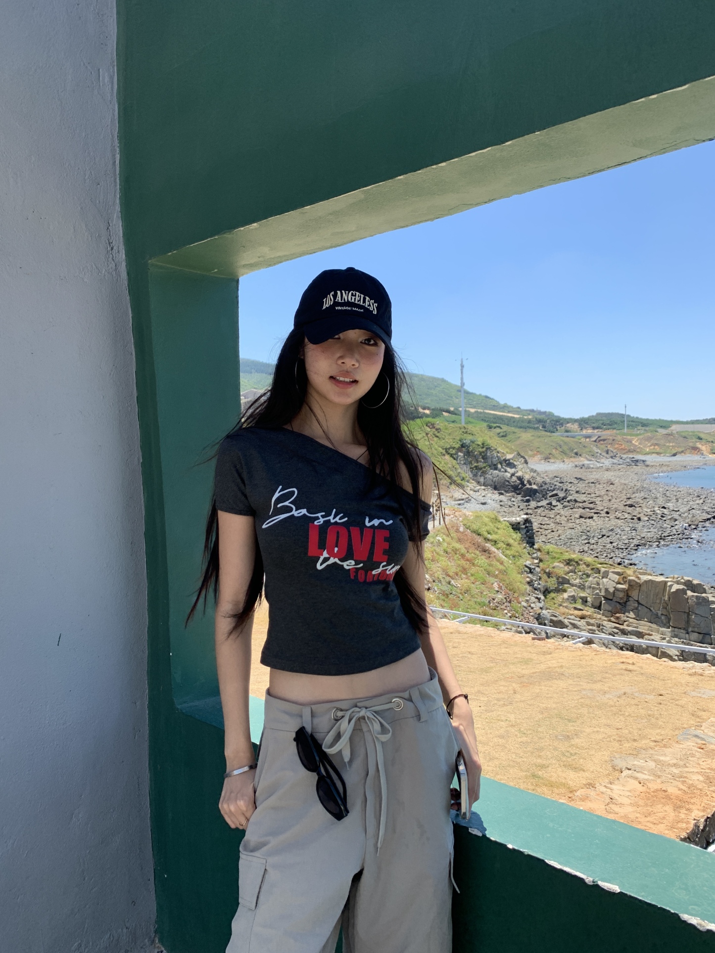 Vintage slim fit short sleeve crop top