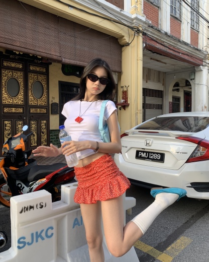 Red floral mini skirt