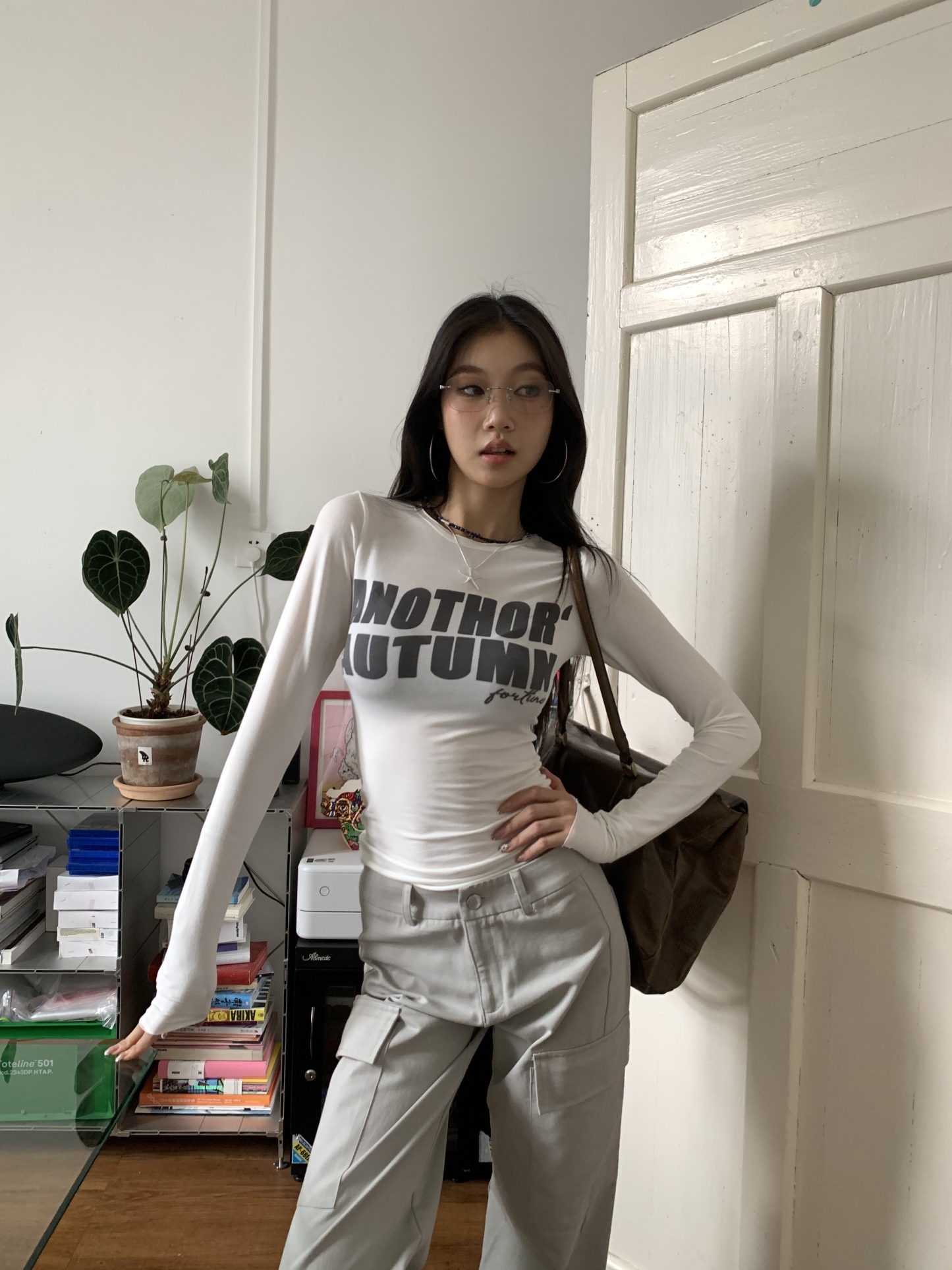 White slim fit long sleeve t-shirt