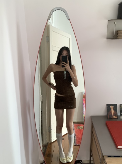 Brown tube top and low-waist skirt set