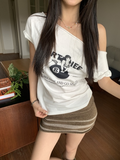 Casual style cute printed off-shoulder short-sleeved white T-shirt