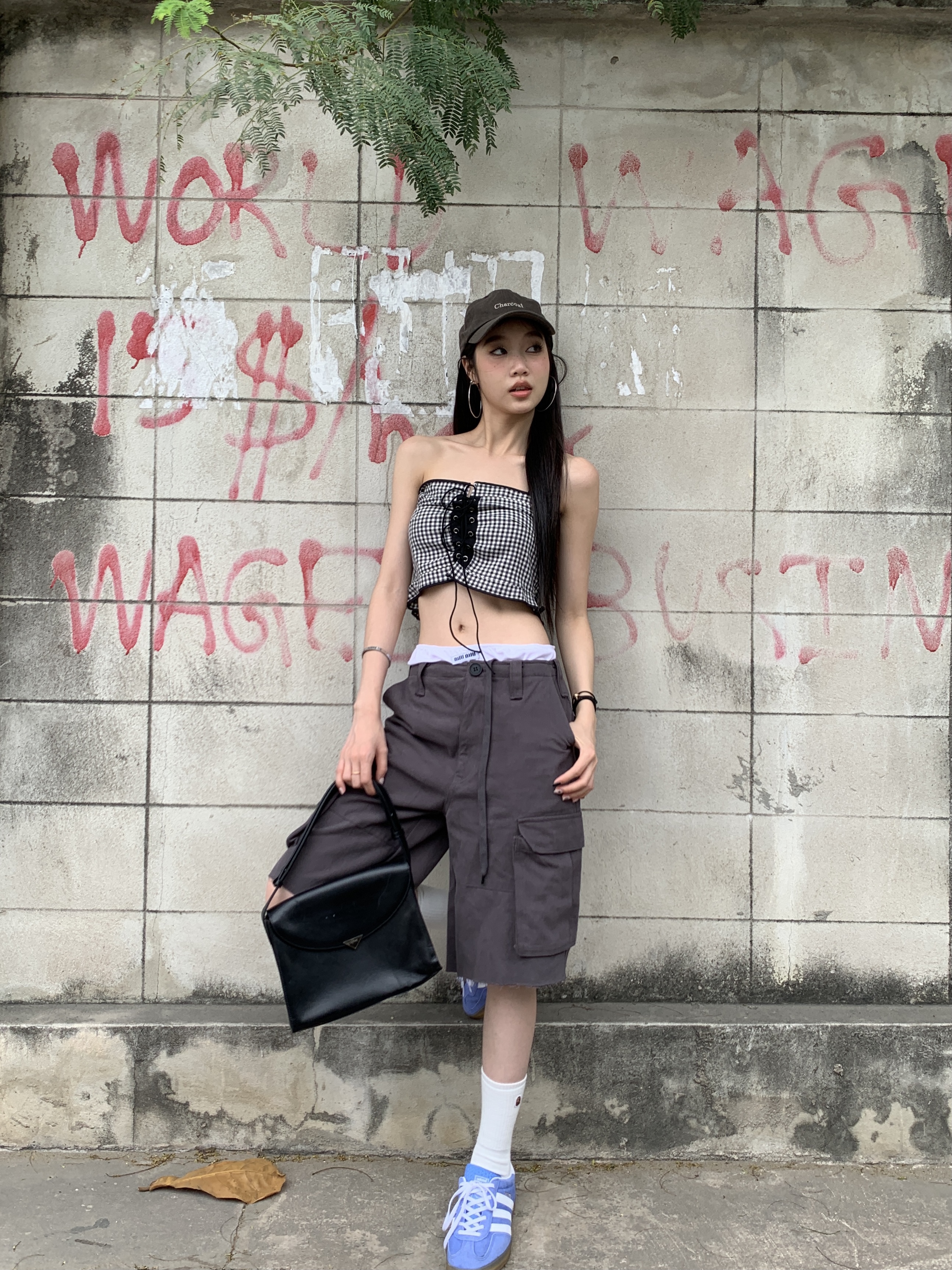 Vintage pants with pockets on both sides, wide legs, cool, women's pants