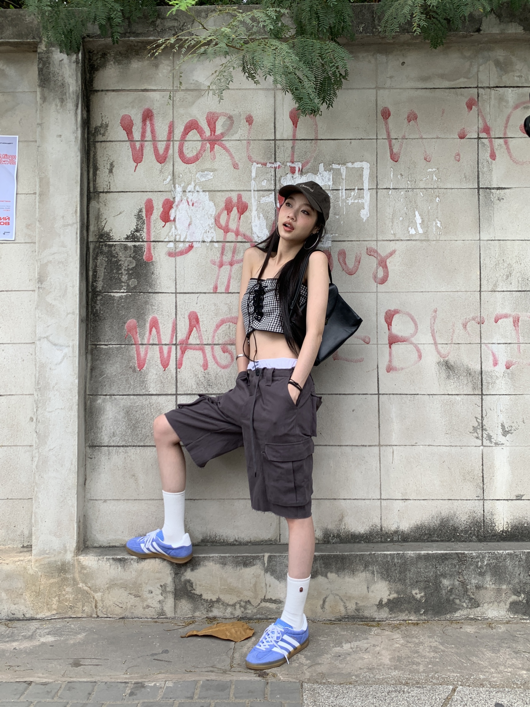 Vintage pants with pockets on both sides, wide legs, cool, women's pants