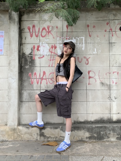 Vintage pants with pockets on both sides, wide legs, cool, women's pants