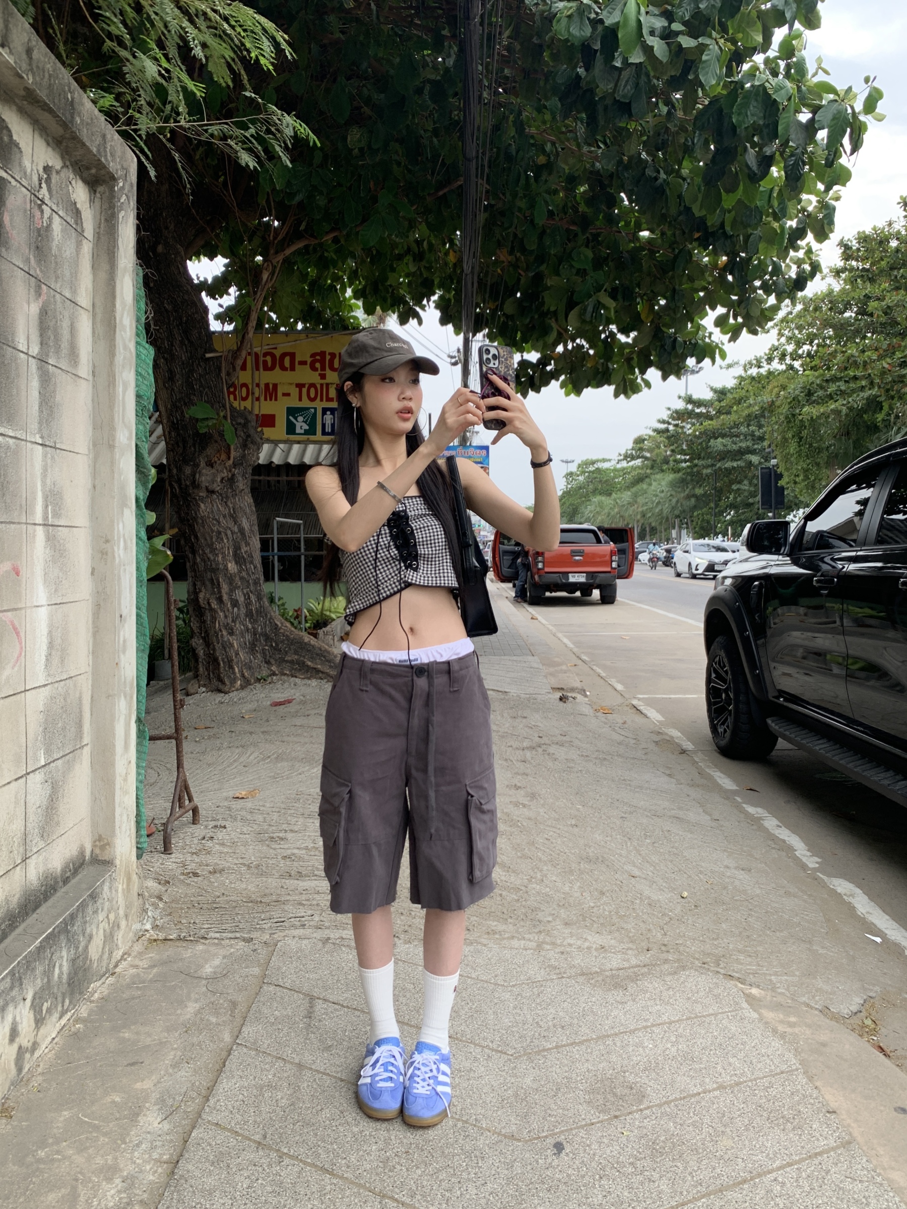 Vintage pants with pockets on both sides, wide legs, cool, women's pants