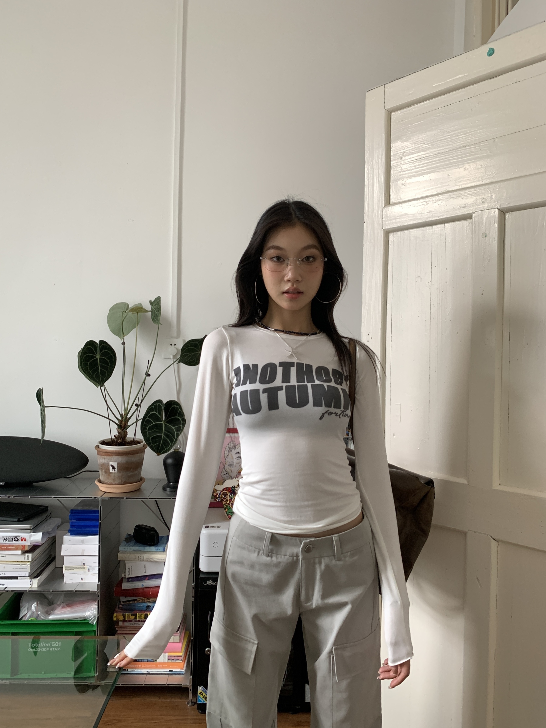White slim fit long sleeve t-shirt
